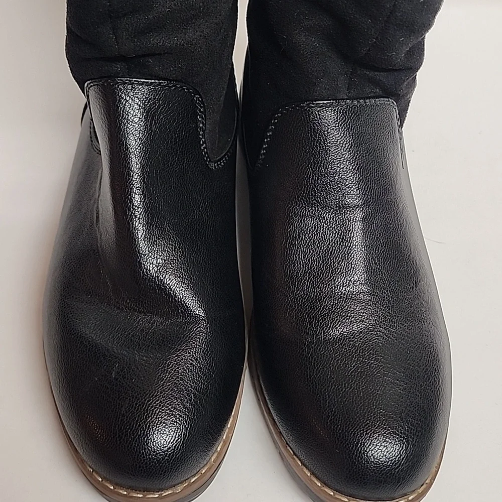 Nautica Sz 8.5 Black w/ Cream inside Textile Upper Pull-on Comfortable Boots